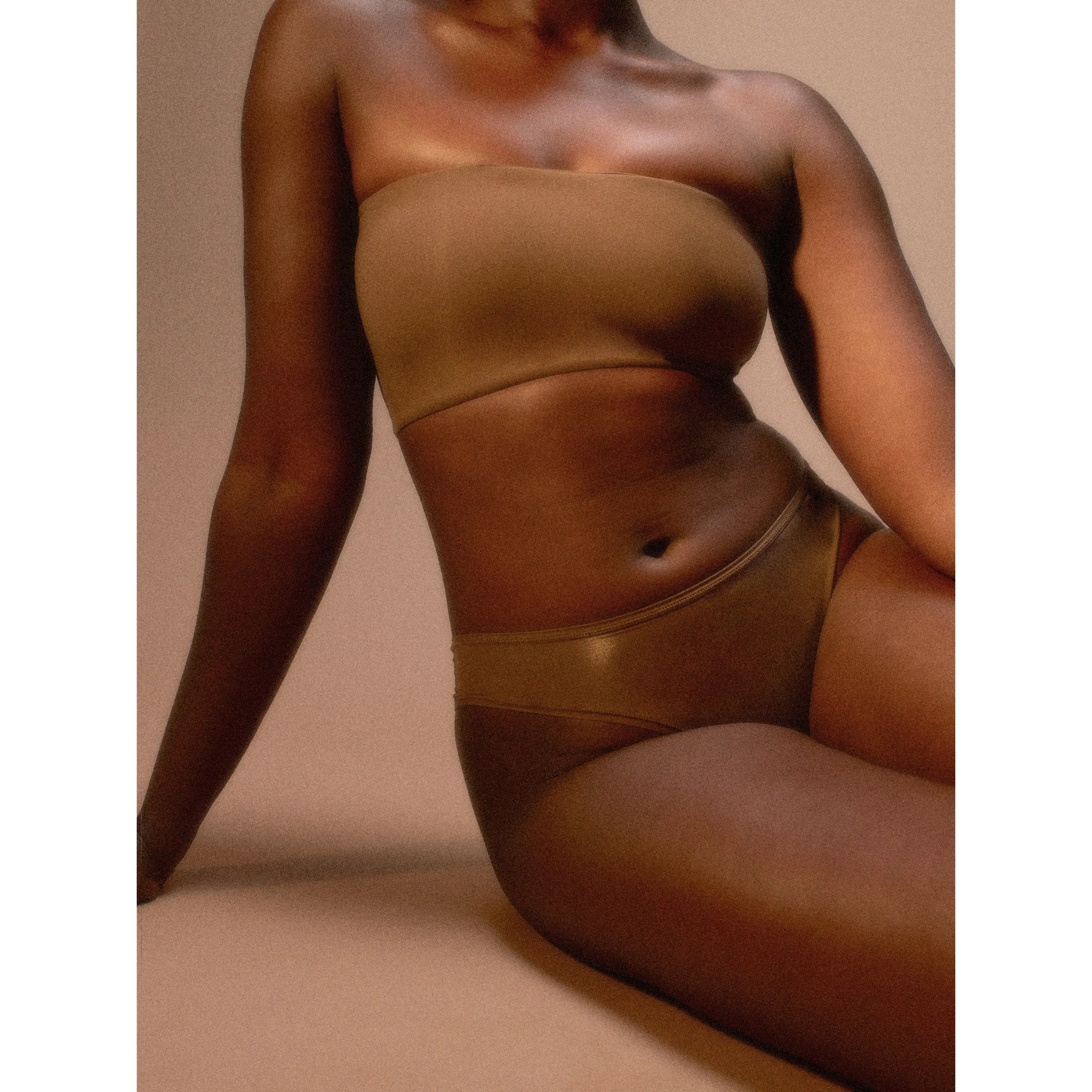 FITS EVERYBODY BANDEAU BRA | COCOA