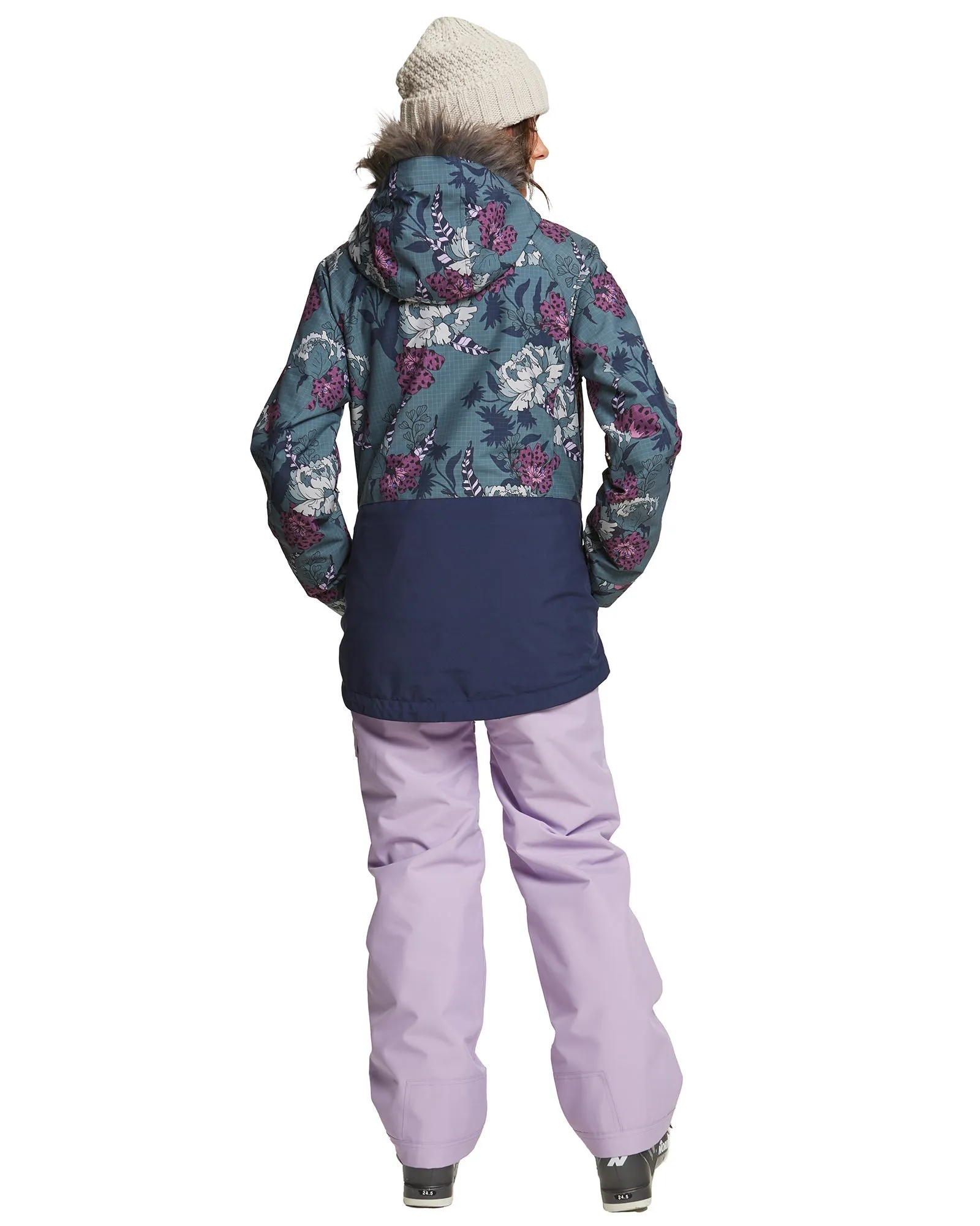 PLUS SIZE - ADVENTURE AWAITS