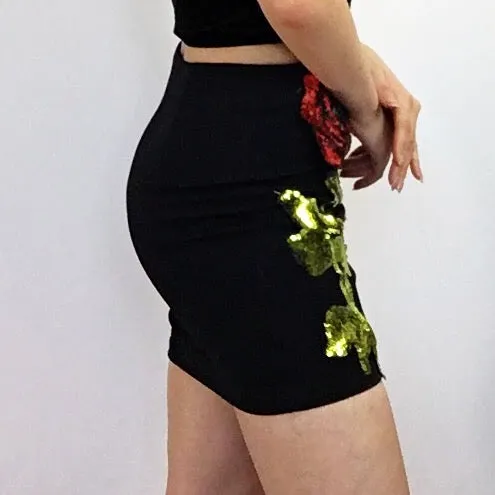 SEQUINS ROSE SKIRT WITH INNER SHORTS